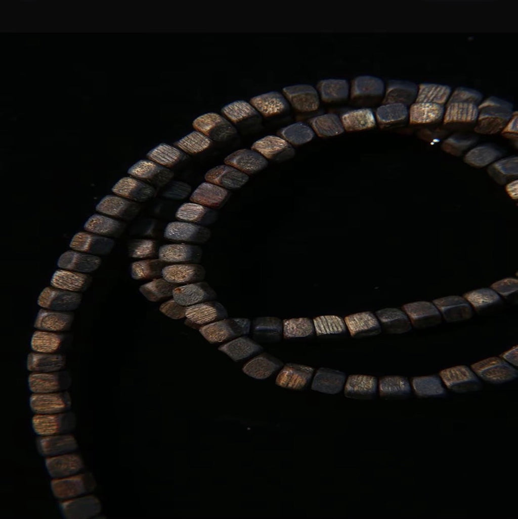 “Zhuyan” A-Grade Green Kynam Square Mala — Multi-Loop Zen Strand | Hainan Limu